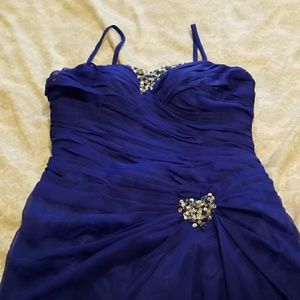 Evening dress with sequins